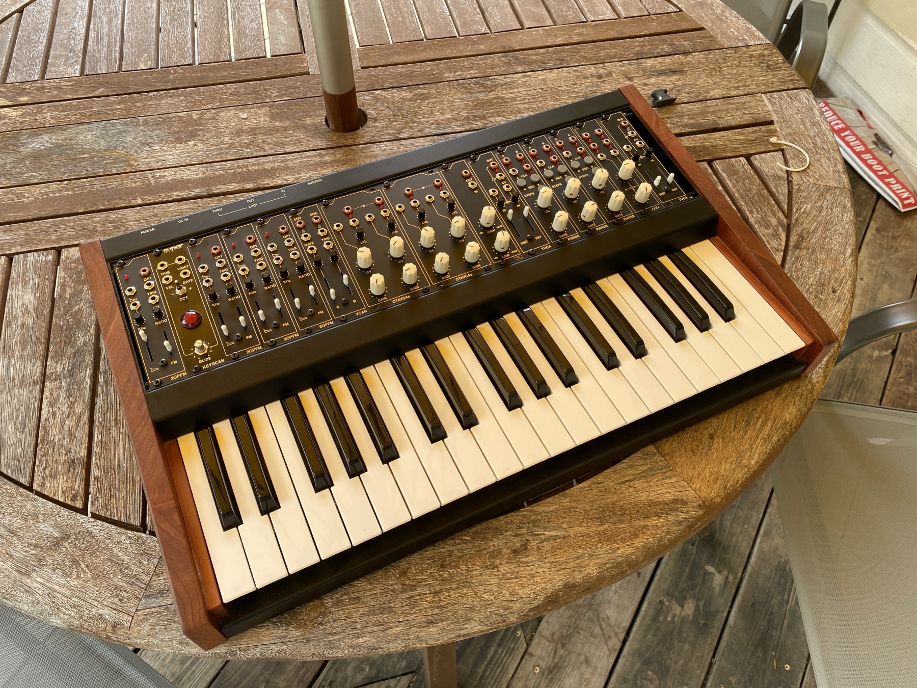 A Super 37 Eurorack case